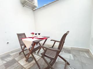 Habitaciones en alojamiento con patio - 0