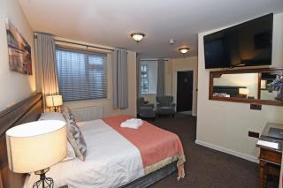 The Black Boy Inn - 8