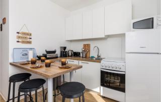 Lovely Apartment In Karlobag- Ribarica - 6