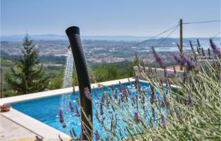 Four-Bedroom Holiday Home In Klis - Klis - 2