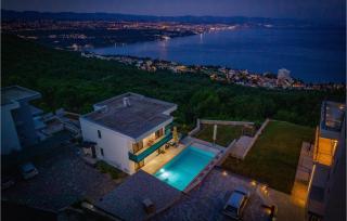 Awesome Home In Matulji With Jacuzzi - Matulji - 0