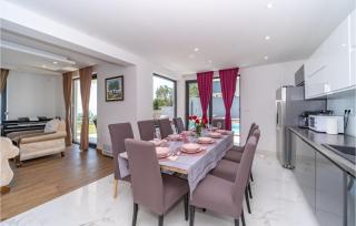 Awesome Home In Matulji With Jacuzzi - Matulji - 6