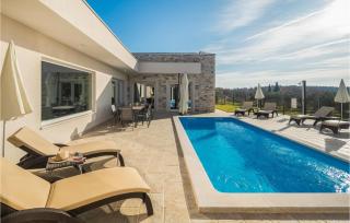 Pet Friendly Home In Babici - Babići - 1