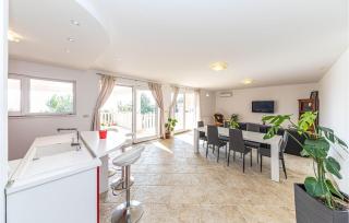 Beach Front Home In Sevid With Wifi - 7