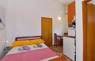 Cozy Apartment In Starigrad Paklenica - Starigrad-Paklenica - 7