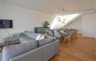 Stunning Home In Balestrate - 8
