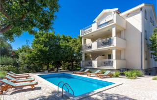 Beautiful Apartment In Pinezici - Pinezici - 0