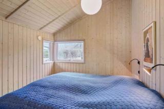 Cozy Cottage Just 200 M From The Beach - Dronningmølle - 1