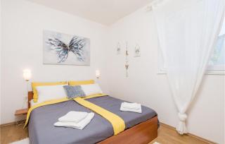 2 Bedroom Lovely Apartment In Potocnica - Potocnica - 7