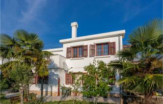 Cozy Apartment In Malinska With Kitchen - Malinska - 1