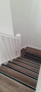 Lanarkshire Apartment- Views- Sleeps 4- Balcony - Larkhall - 2