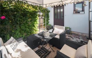 Lovely Home In Kukci With Wifi - 3