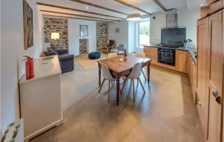 Gorgeous Home In Saint-Clet With Wifi - Saint-Clet - 5