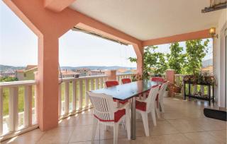 5 Bedroom Lovely Home In Trogir - Trogir - 7