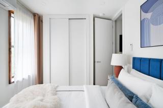 48-3RW Brand New 1BR Prime Hells Kitchen - W&D - 4