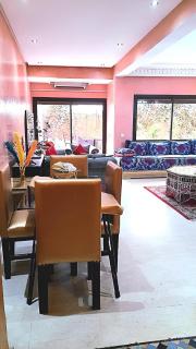 Duplex Raffiné avec Terrasse verdoyante et mur végétal - À 300m du Jardin Majorelle et Musée Yves Saint Laurent - Netflix et IPTV - Marrakesh - 6