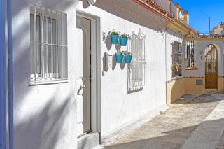 Andalusian Apartment By Seric, 15' walking to the beach - Torremolinos - 8