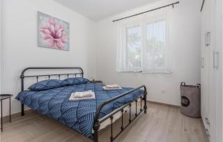 Beautiful Apartment In Vrbnik With Wifi - Vrbnik - 3