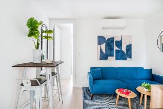 48-4FE 2BR Prime Midtown West - 9