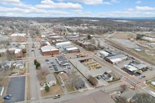 Downtown Lenoir City 2 Bedroom Home - Lenoir City - 7