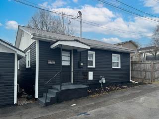 Downtown Lenoir City 2 Bedroom Home - Lenoir City - 3