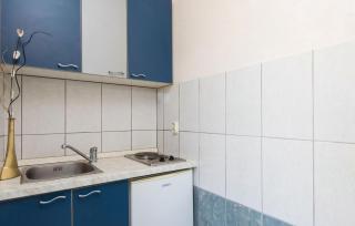 1 Bedroom Awesome Apartment In Zuljana - Žuljana - 6