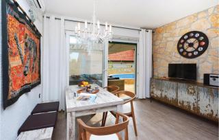 Two-Bedroom Apartment In Ivan Dolac - Ivan Dolac - 2