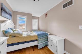 5BR Modern Home Near Airport Fast Wi-Fi - Brampton - 8