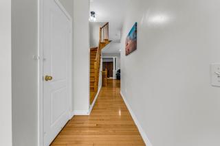 5BR Modern Home Near Airport Fast Wi-Fi - Brampton - 7