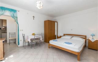 Gorgeous Apartment In Crikvenica - Crikvenica - 8