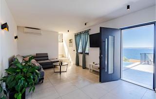 Gorgeous Home In Blato With Wifi - Blato - 8