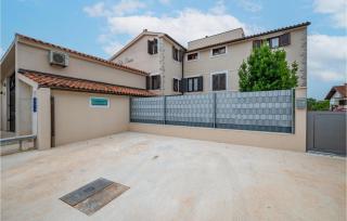 Gorgeous Apartment In Medulin With Wifi - Medulin - 2