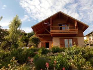 chalet à Puy Sanieres avec vue sur le lac de Serre Ponçon - Puy-Sanières - 1