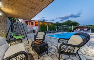 Cozy Home In Slivnica - 3