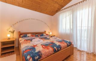 Nice Home In Nadin With Wifi - Nadin - 4