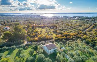Nice Home In Fazana With Wifi - Fažana - 9