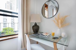 48-5RW 1BR Apartment in Midtown West W&D - 1