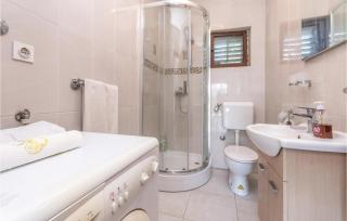 2 Bedroom Stunning Home In Pakostane - Pakoštane - 5