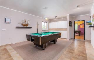 Awesome Home In Marcana With Jacuzzi - Marčana - 3