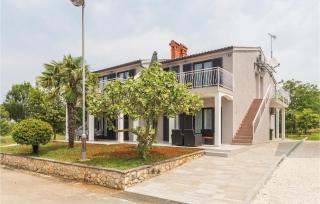 One-Bedroom Apartment In Porec - 7