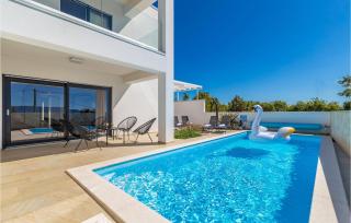 Nice Home In Linardici With Wifi - Linardići - 9
