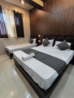 Hotel Goyal Palace - 3