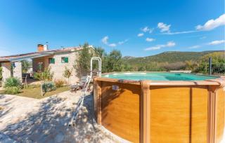 Awesome Home In Prosika With Wifi - - 1