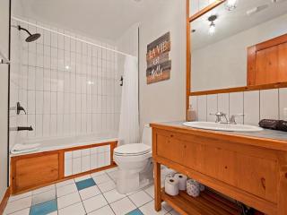 Les Eaux 225-1 Ski-Hot tub-Free shuttle - Mont-Tremblant - 4