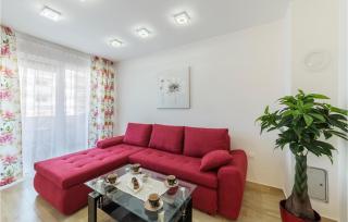 2 Bedroom Gorgeous Apartment In Pula - 8