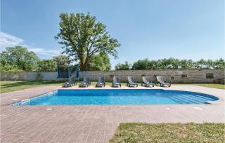 Gorgeous Home In Krnica - Kavran - 1