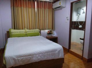 Phoonsab Hostel - Phitsanulok - 5