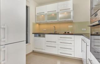 2 Bedroom Amazing Apartment In Liznjan - Ližnjan - 4
