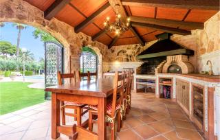 Stunning Home In Elche - Elx - 1