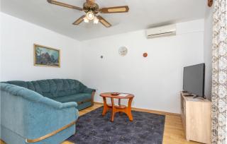 Nice Apartment In Krk With Wifi - Brzac - 9